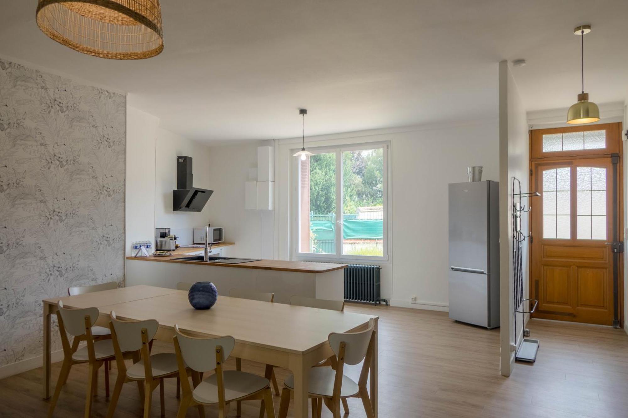 Orleans - Maison De Ville Haut De Gamme Au Calme - 4 Chambres Avec Garage - Proche De Toutes Les Commodites - La Maison D'A Cote Luaran gambar